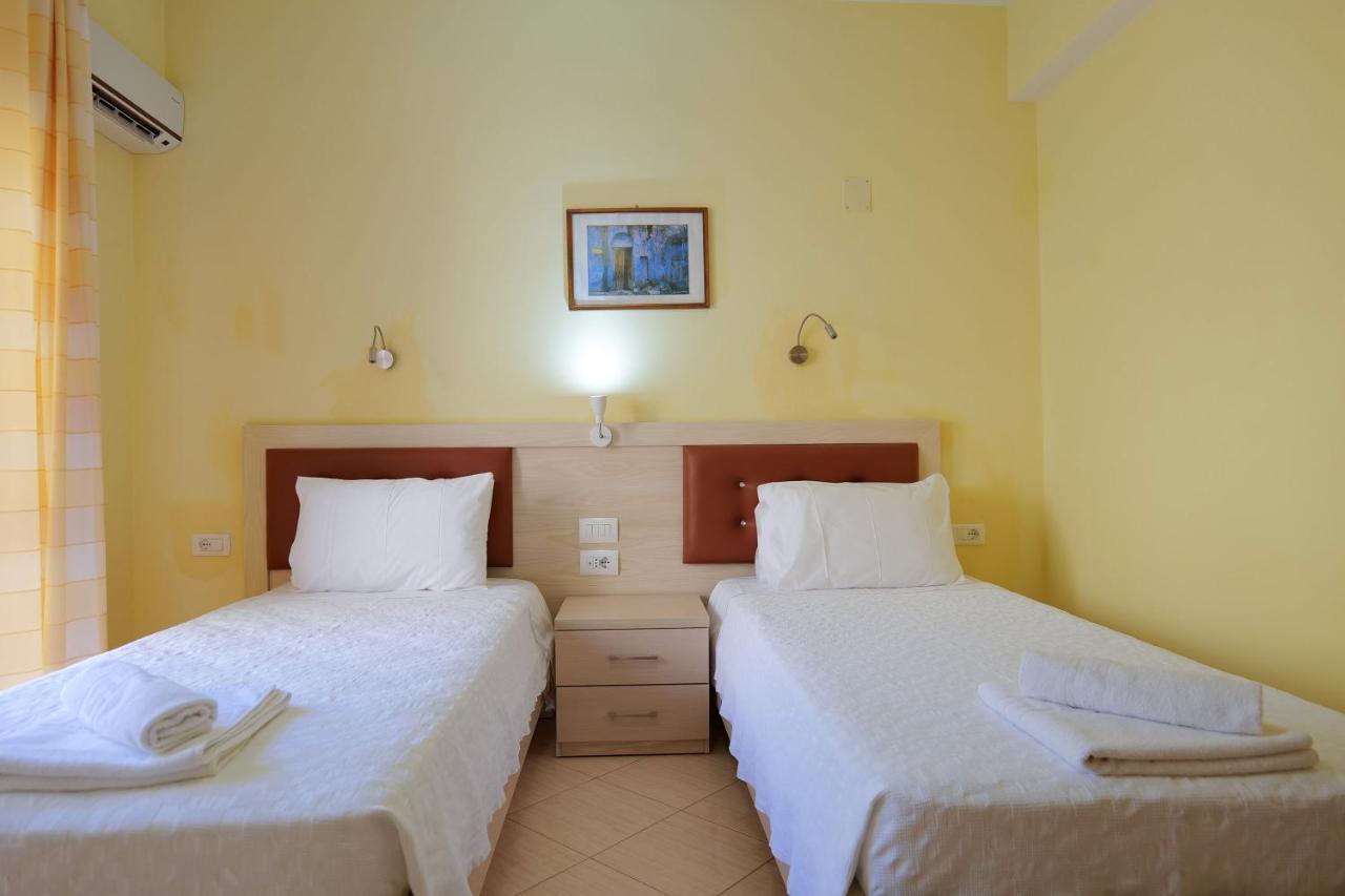 Sunny Holiday Sarandë Eksteriør bilde