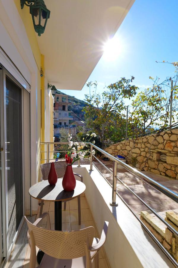 Sunny Holiday Sarandë Eksteriør bilde