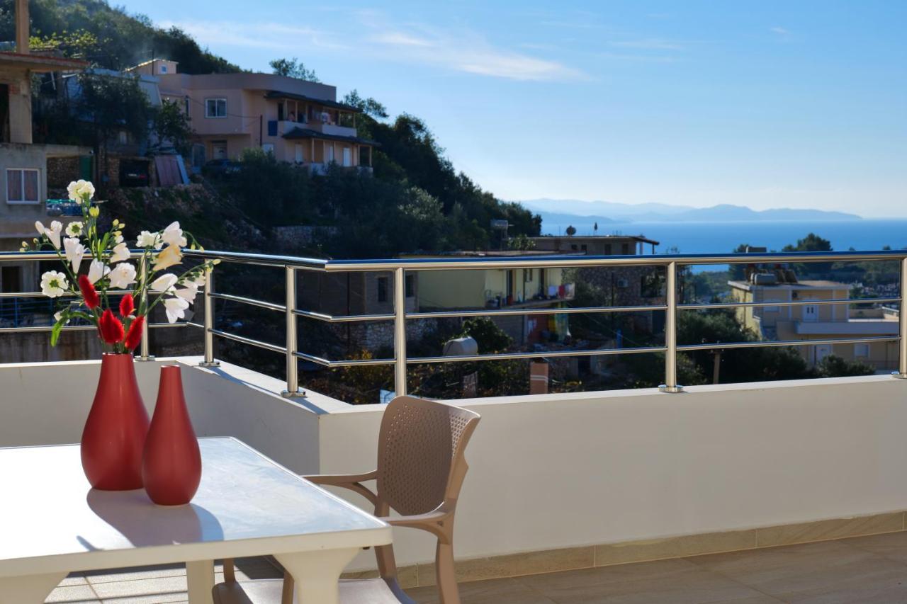 Sunny Holiday Sarandë Eksteriør bilde