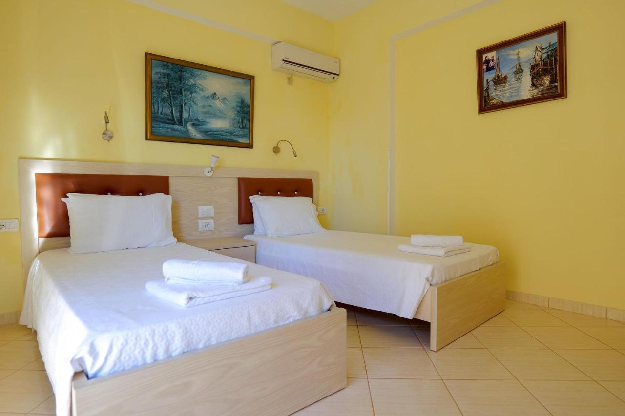 Sunny Holiday Sarandë Eksteriør bilde