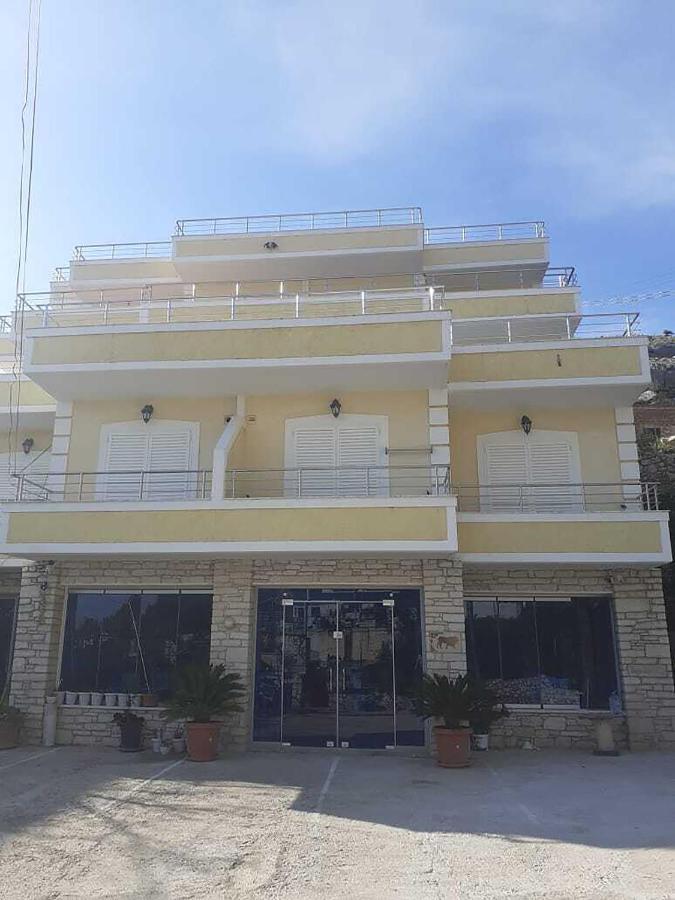 Sunny Holiday Sarandë Eksteriør bilde